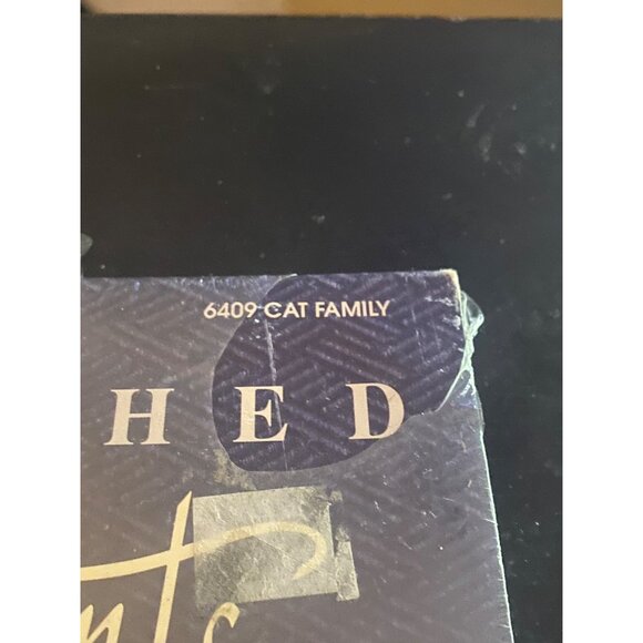 Designs for the Needle Counted Cross Stitch Kit #6409 Cat Family - Picture 3 of 8